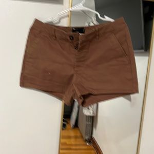 Nice short,size32 color brown